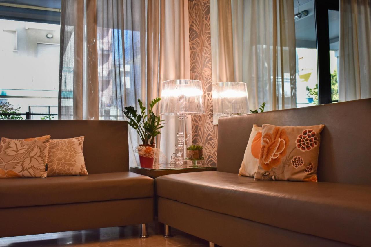 Hotel Dear ริมินี ภายนอก รูปภาพ
