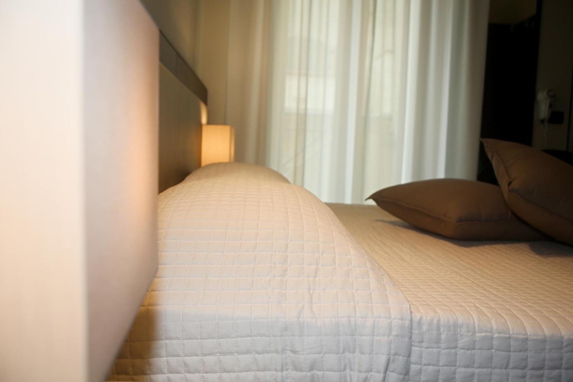 Hotel Dear ริมินี ภายนอก รูปภาพ