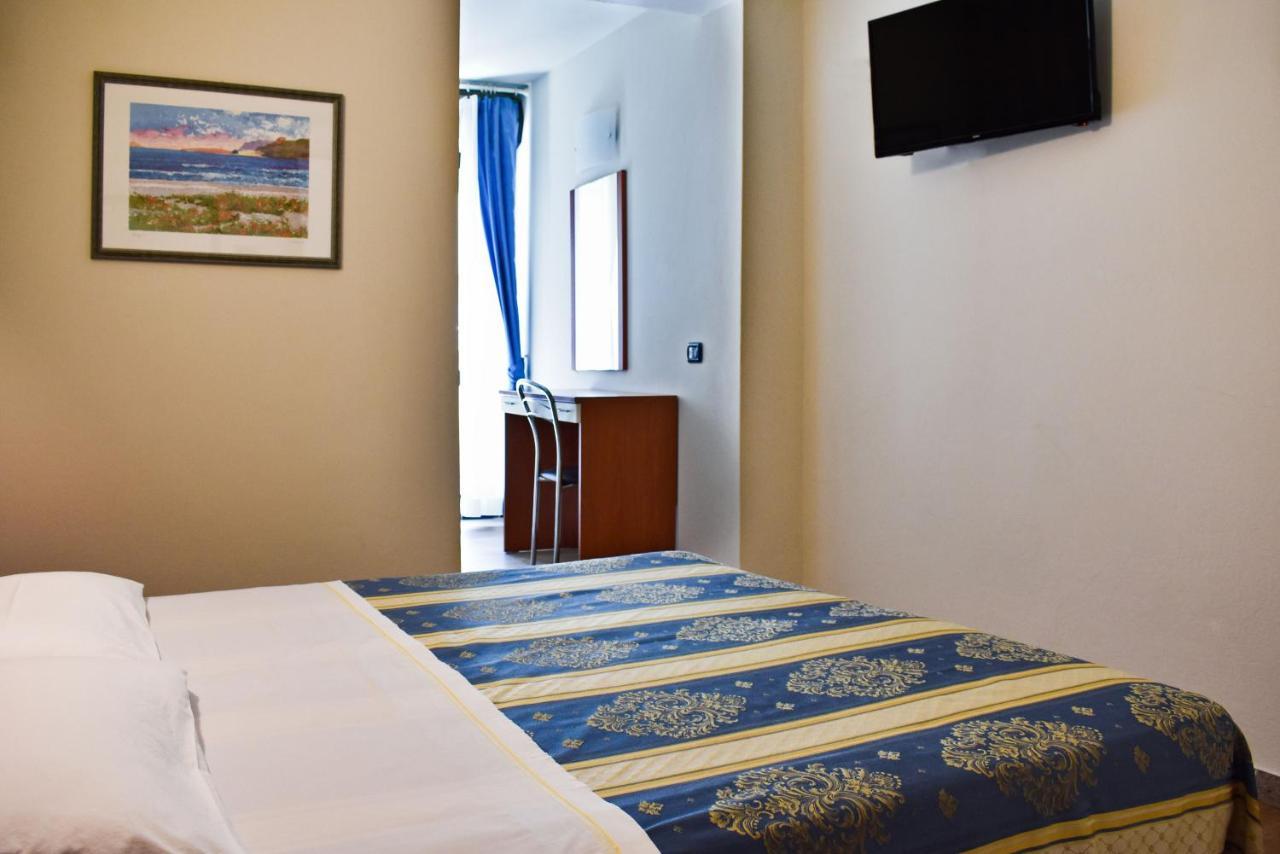 Hotel Dear ริมินี ภายนอก รูปภาพ