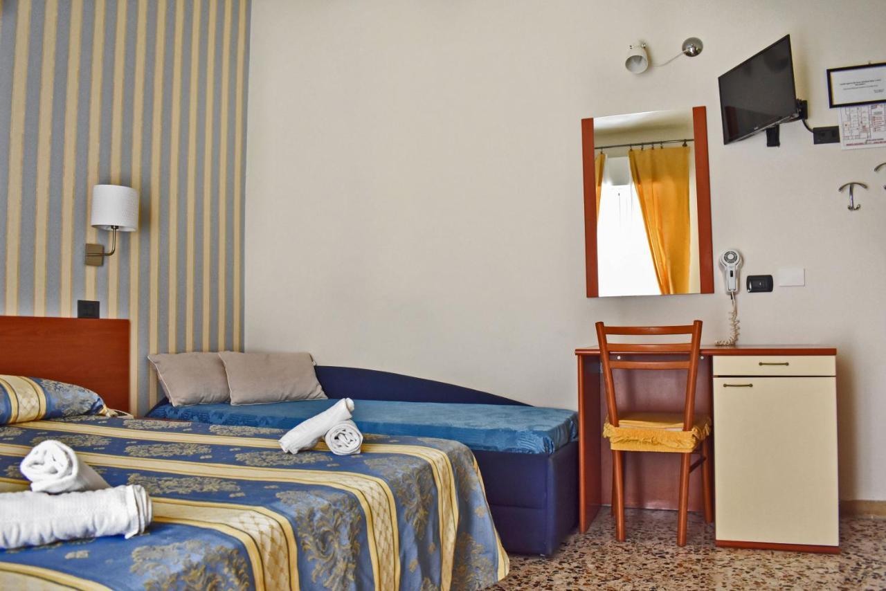Hotel Dear ริมินี ภายนอก รูปภาพ